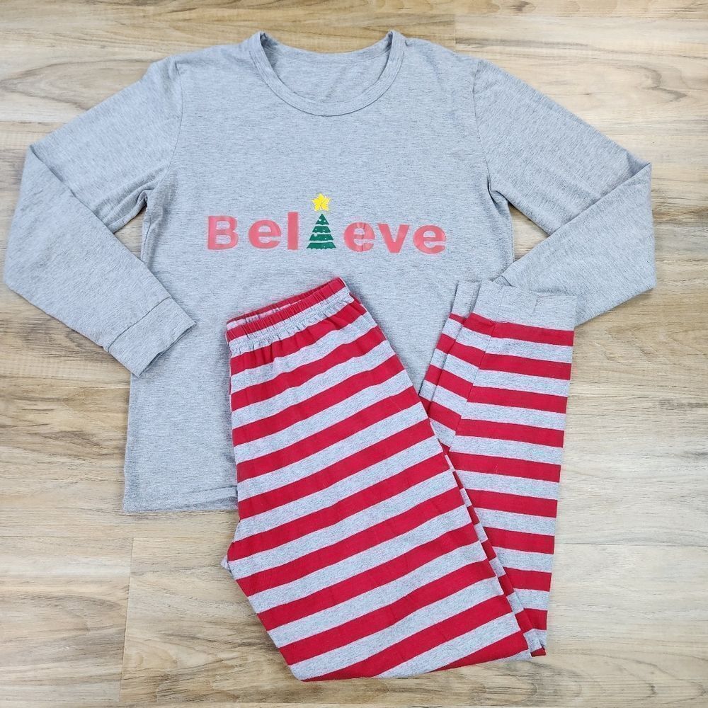 🩵Gray & Red Believe Tree Long Sleeve & Striped Pajama Pants Set Large